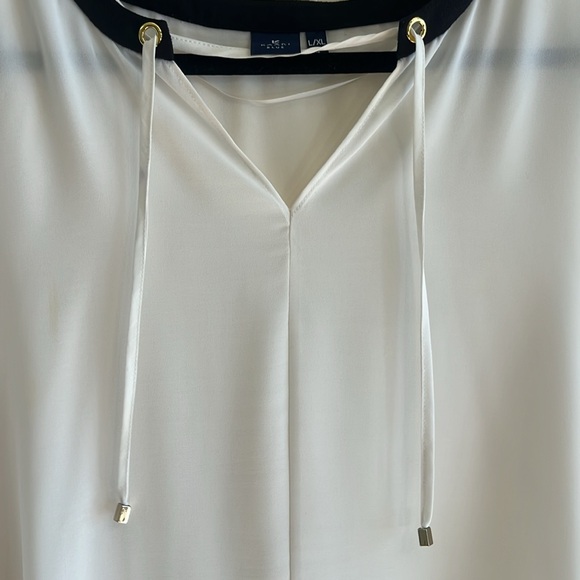 Off white blouse - Picture 3 of 6